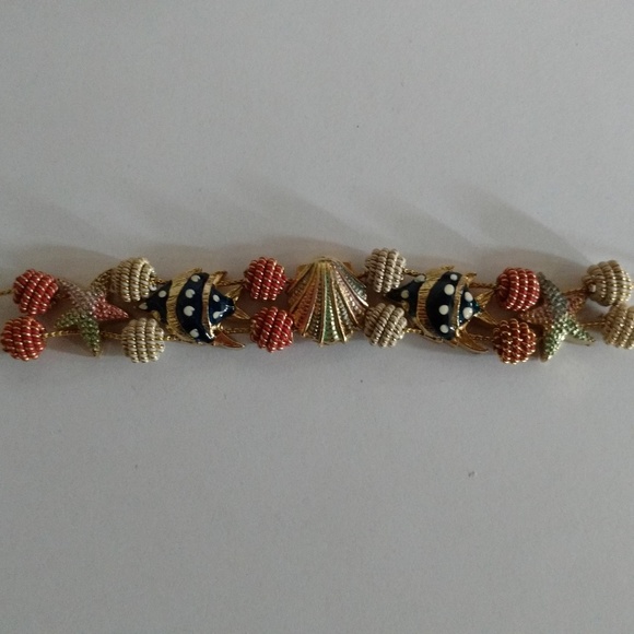 Charm Bracelet - Like Brand New!! - Picture 1 of 1